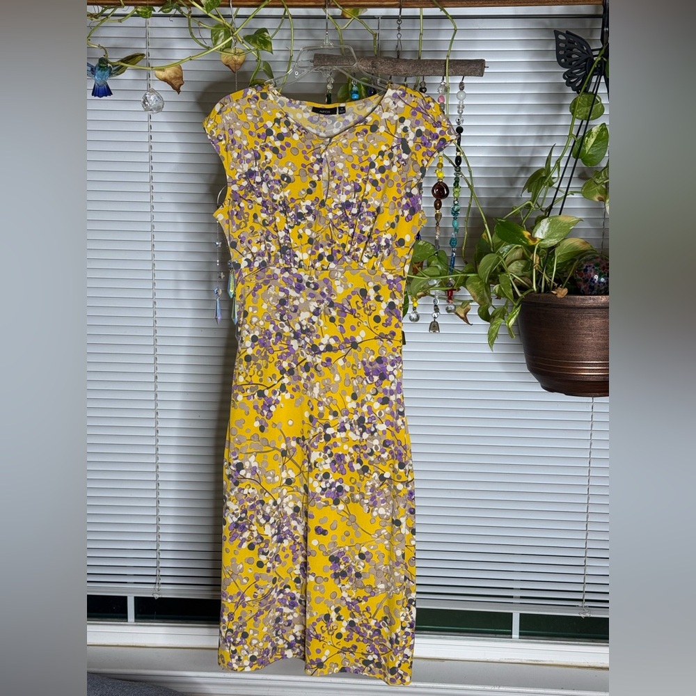 🌸 Slender Fit Floral Sheath Dress | Apt. 9 | Size M 🌸